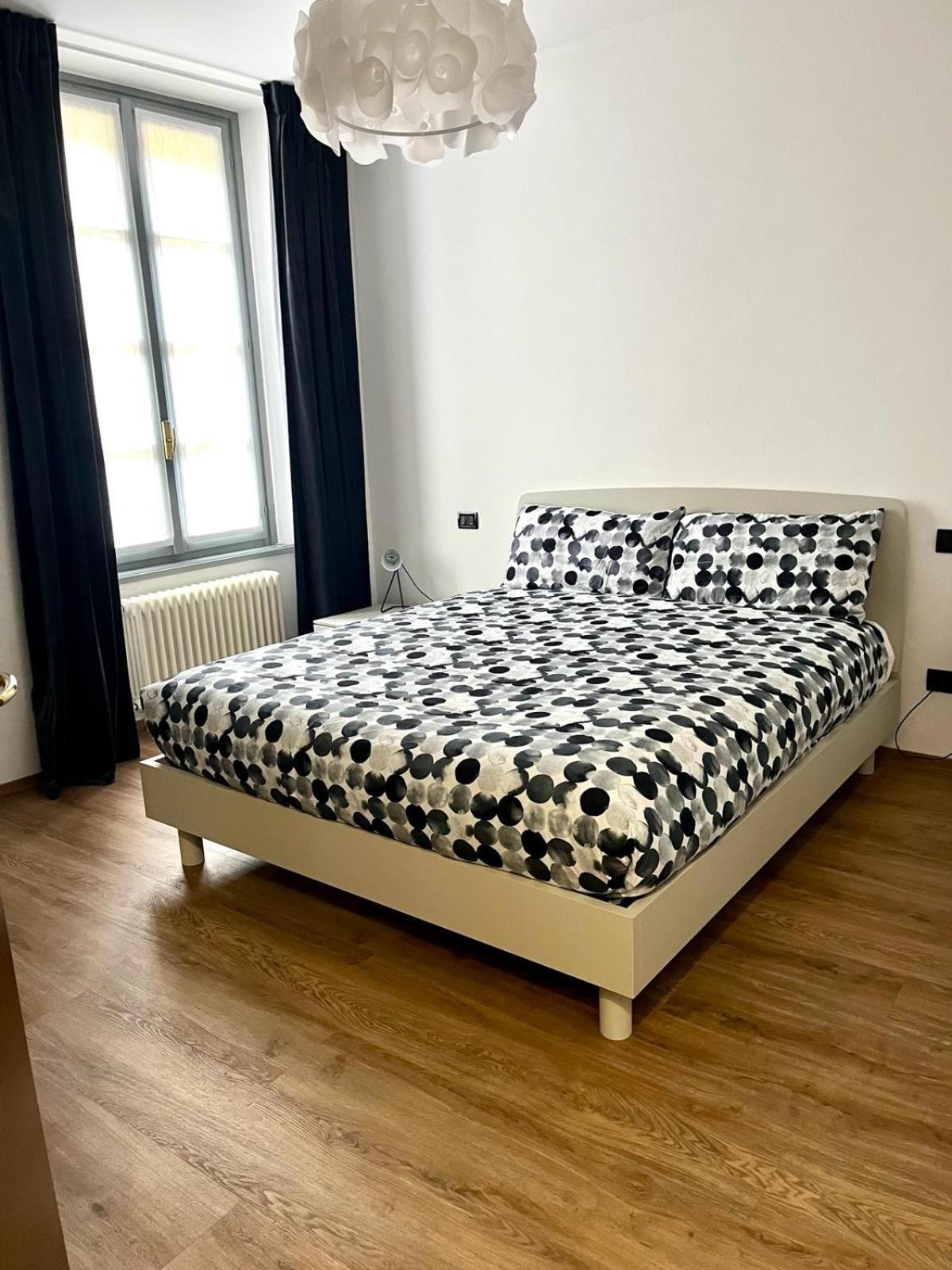 Apartamento Ophelia Leon Charme&Relax Bérgamo Exterior foto